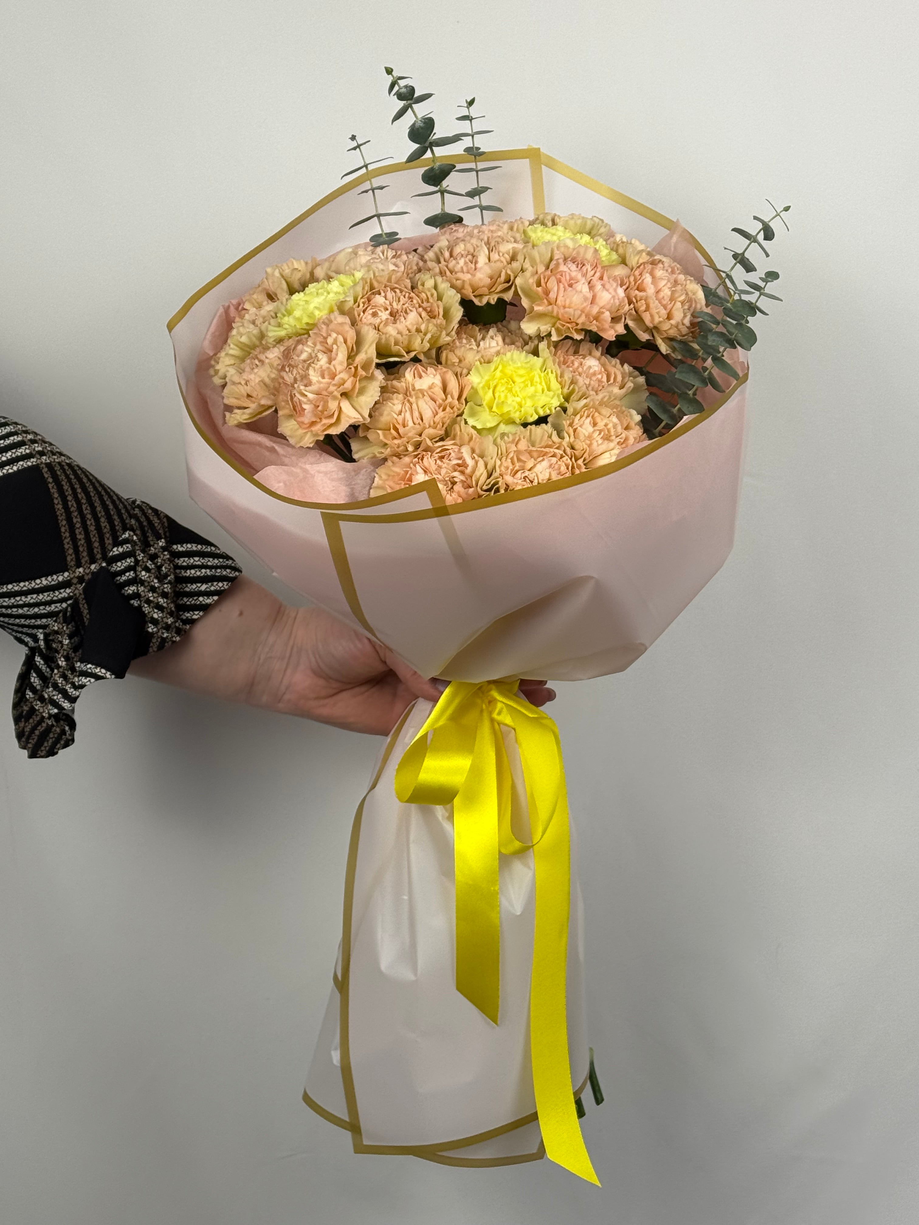 Sunny Peach Bouquet