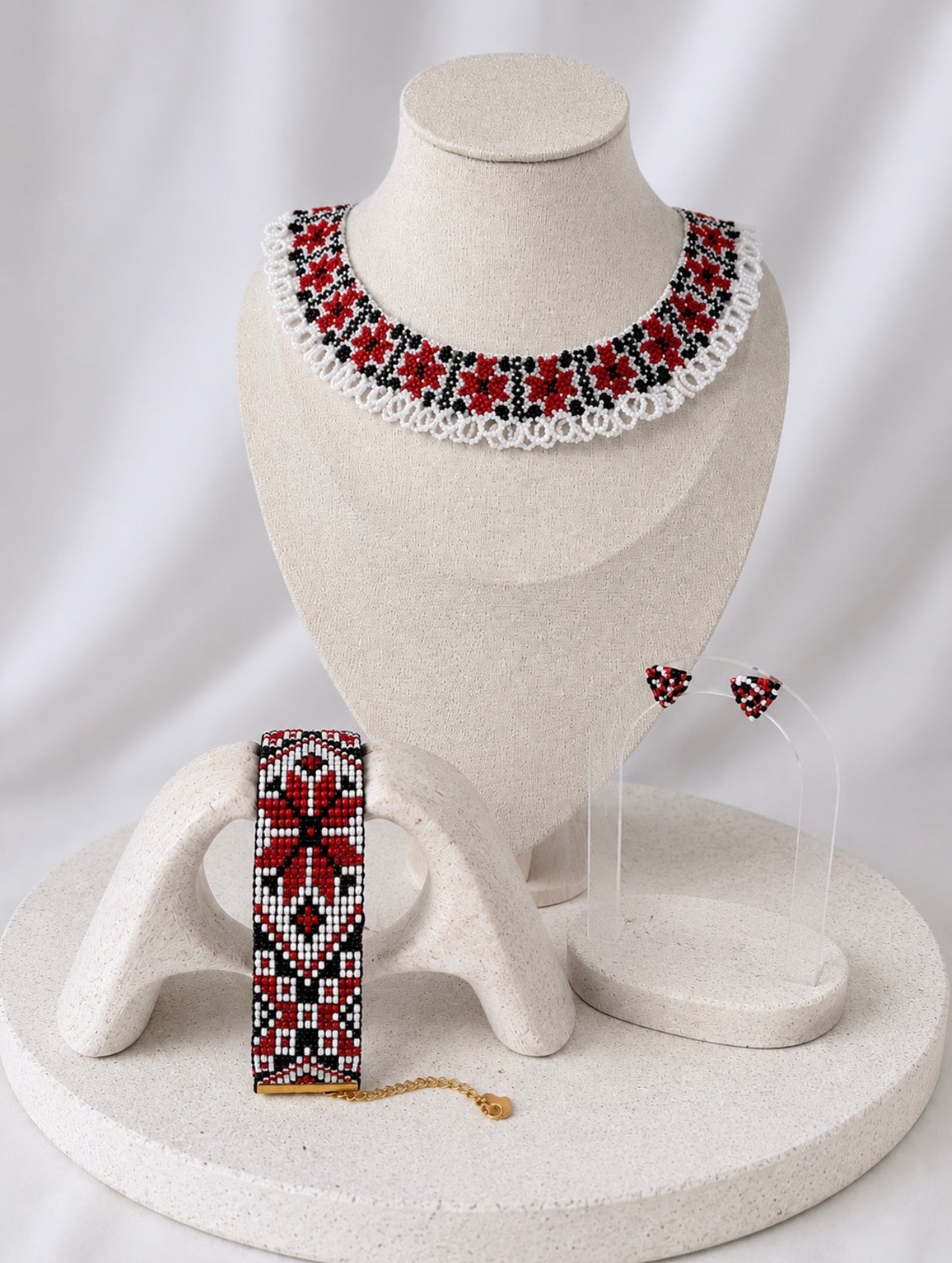 Red Ornament Jewellery  Set
