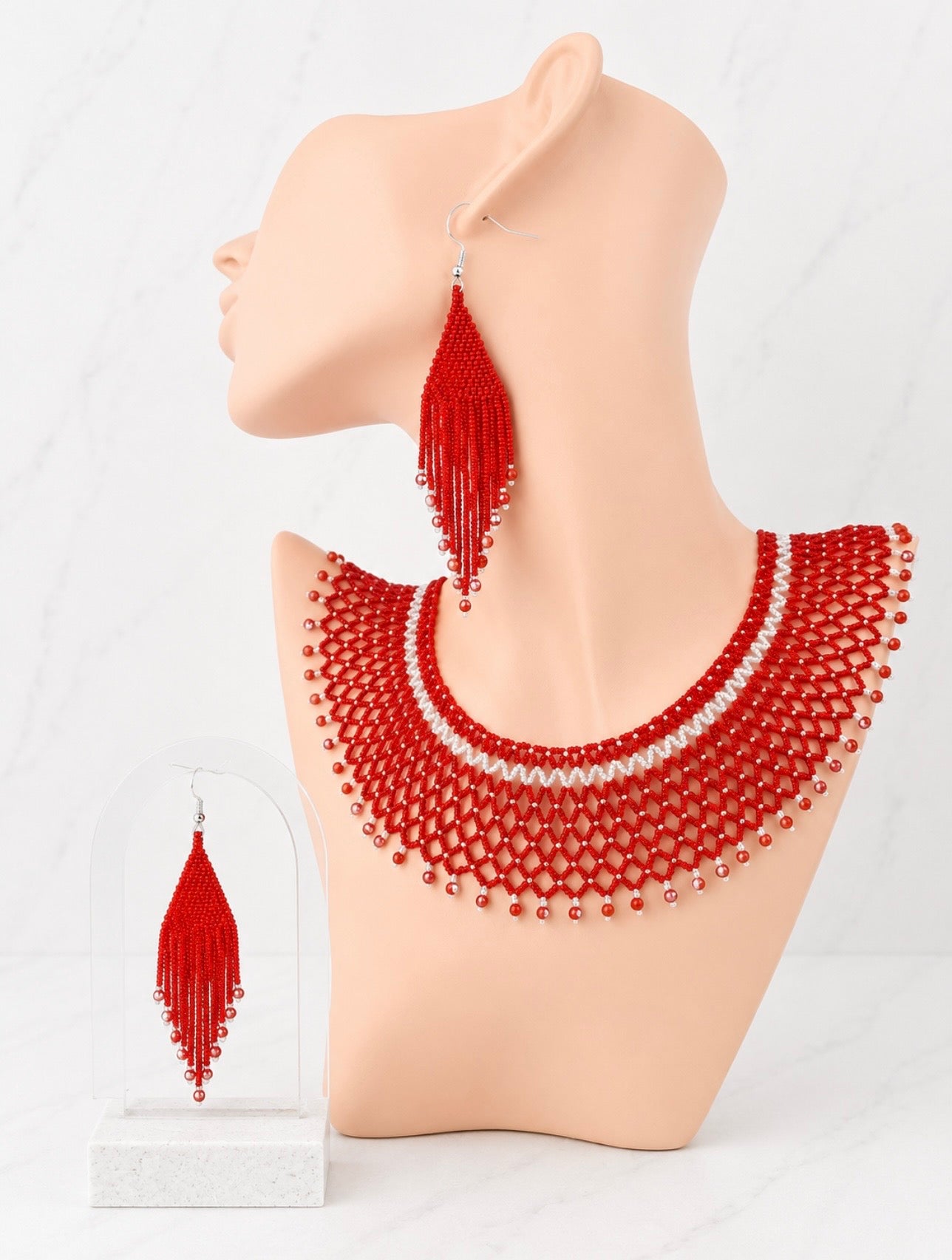 Scarlet Lace Jewellery Set